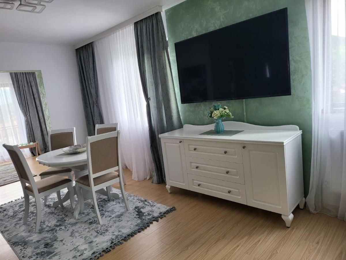 Bibis Apartments Nehoiu Eksteriør bilde