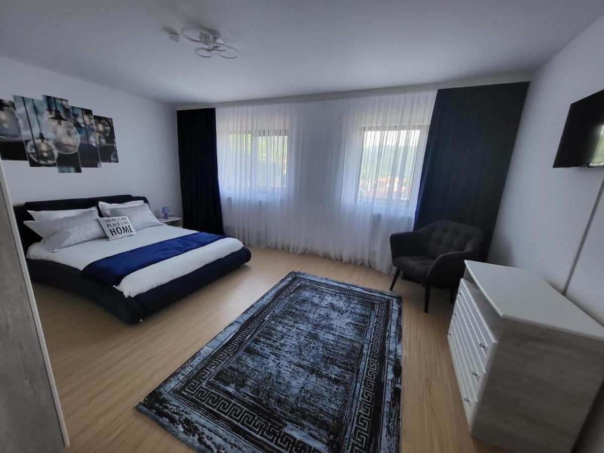 Bibis Apartments Nehoiu Eksteriør bilde