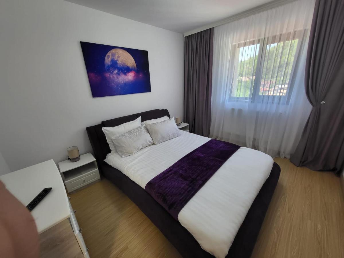 Bibis Apartments Nehoiu Eksteriør bilde